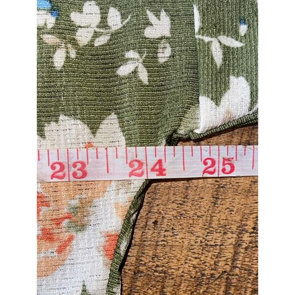 NWT‎ Womens Emily Daniels Green Floral Short Sleeve Tie Front Blouse Size L - Picture 8 of 8